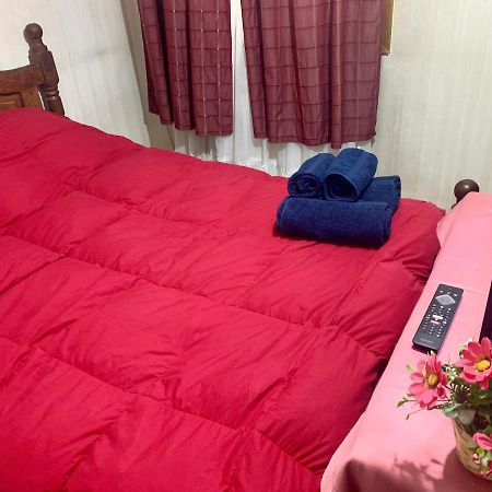 Habitacion En Calida Casa Del Sur 우수아이아 외부 사진